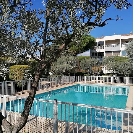 Premium Standing Piscine Apartamento *